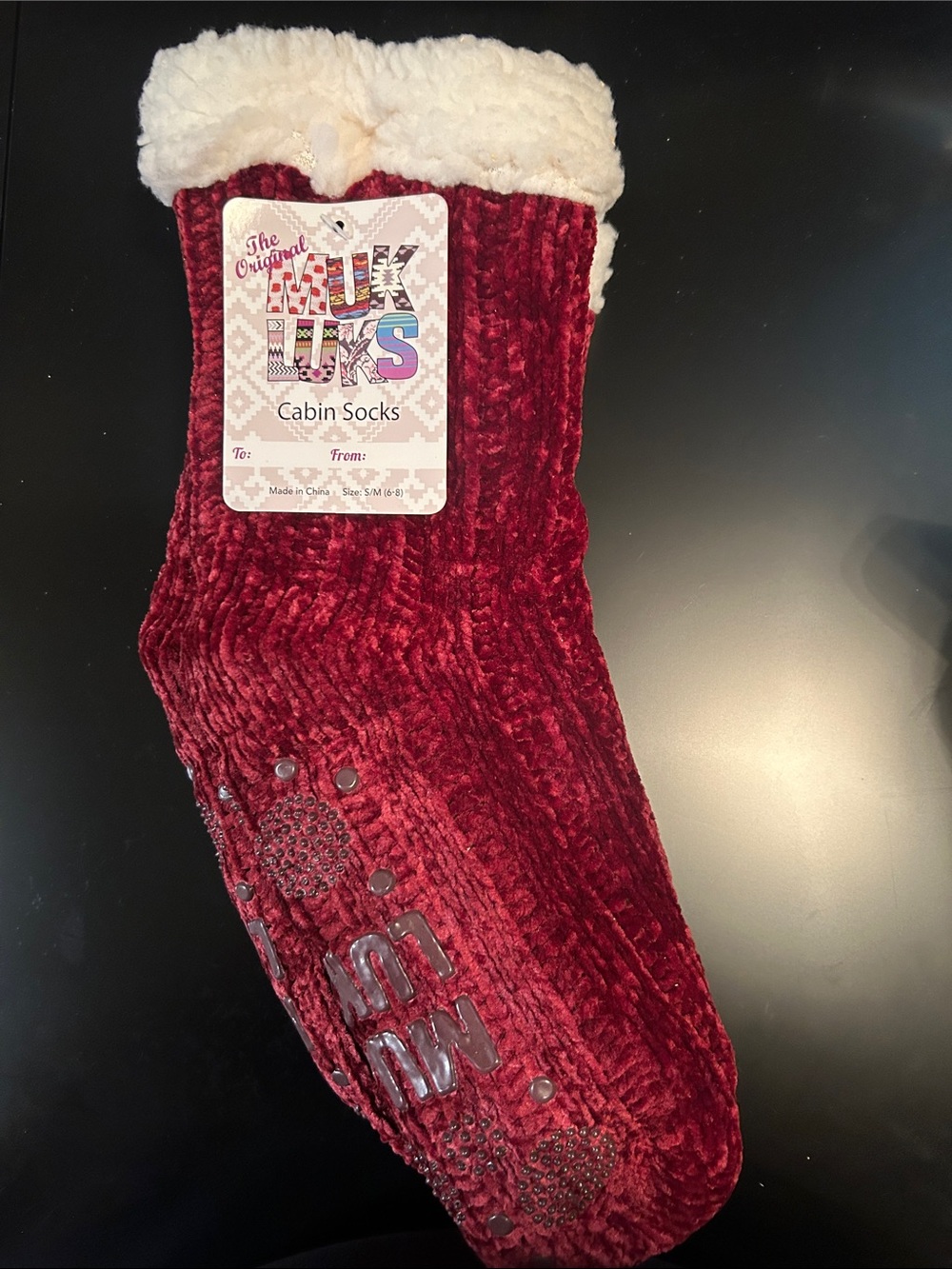 Muk Luks burgandy Plush Cabin Slipper Socks with Cream Faux-Fur sherpa Cuff